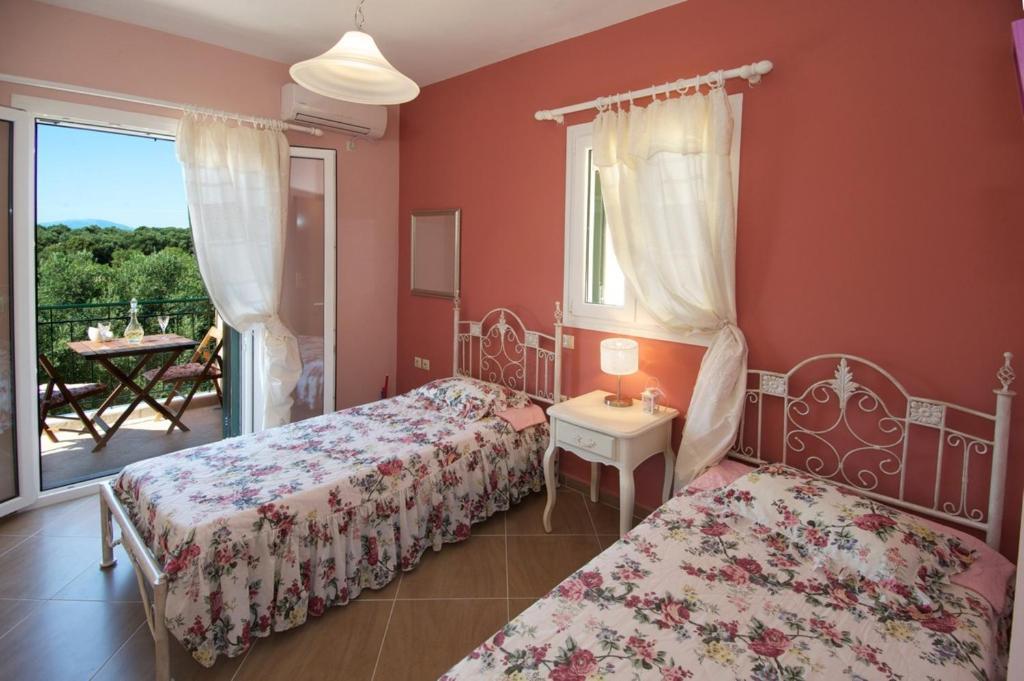 Superb Villa With Private Pool Peaceful Location Sami  Room photo
